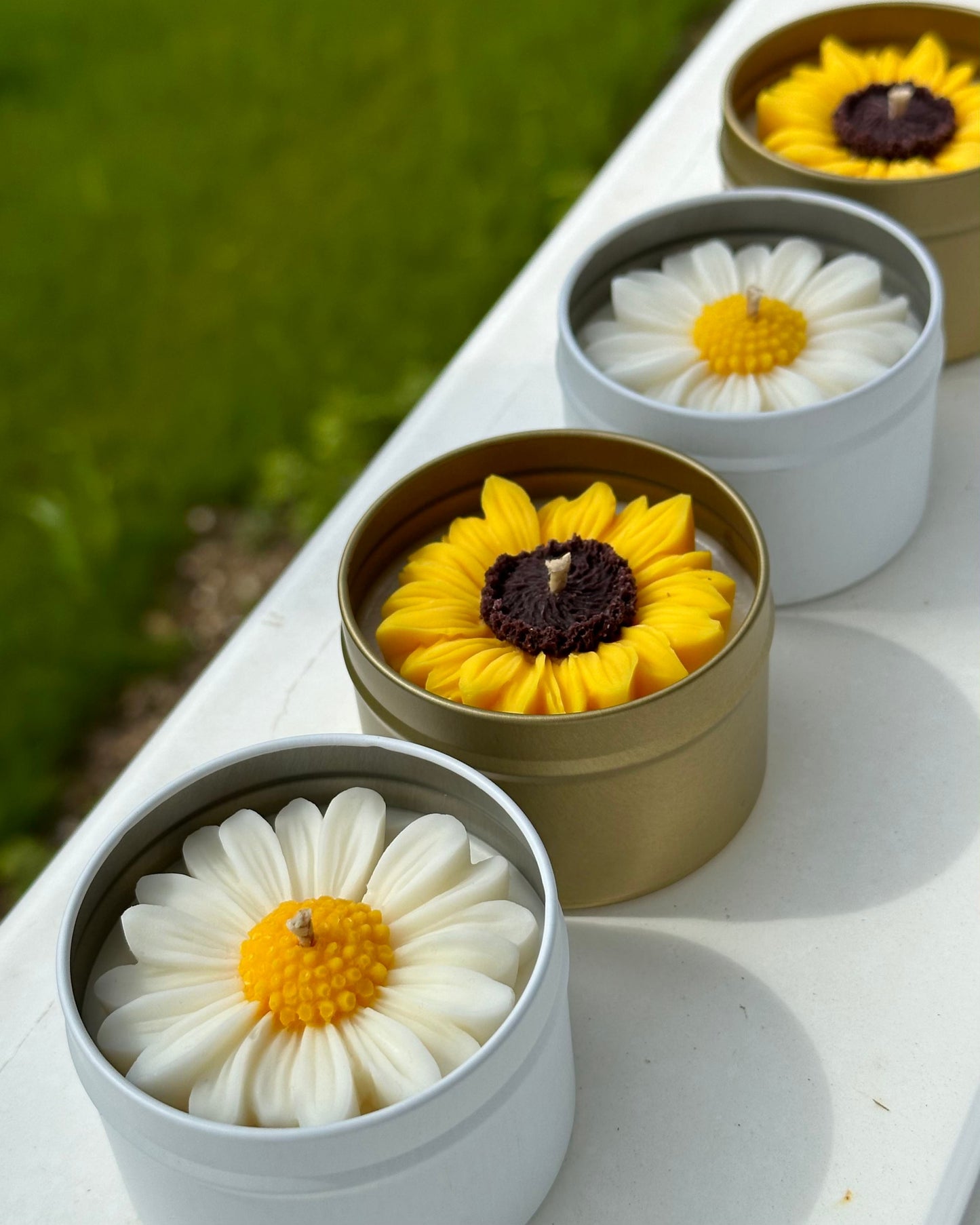 Daisy candle | 100ml | white tin