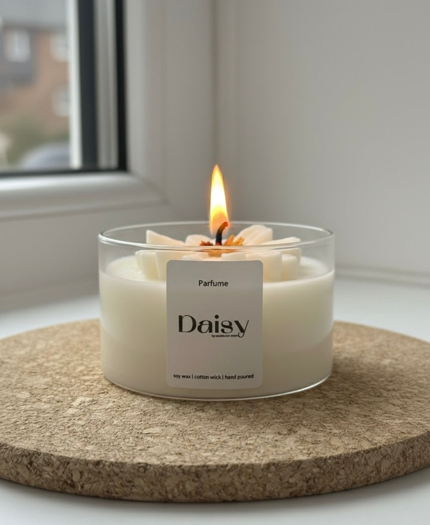 Daisy candle | straight glass jar | 200ml