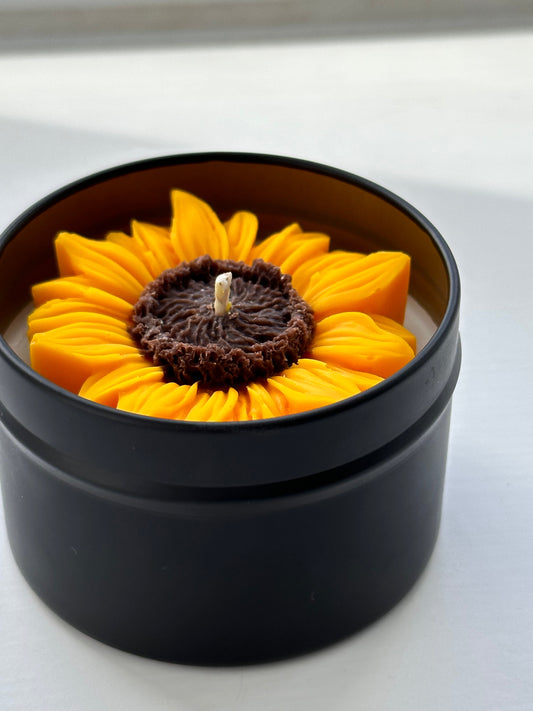 Sunflower candle | 100ml | black tin