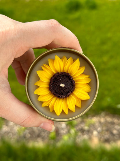 Sunflower candle | 100ml | golden tin