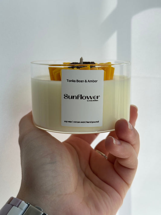 Sunflower candle | straight glass jar | 200ml