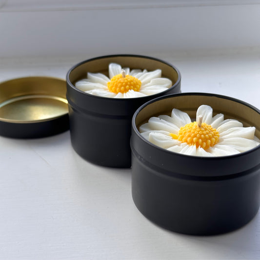 Daisy candle | 100ml | black tin