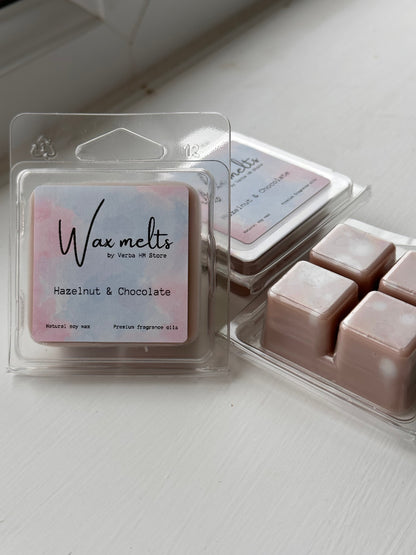 Wax melts in clamshell